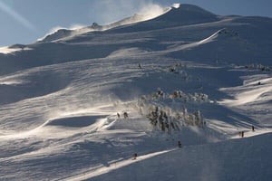 23ski-resort-scene-01-bgfp-articleLarge