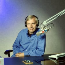 72571330007-d-media-mix-edwards-03